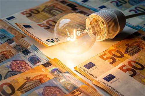 andamento costo energia elettrica: grafico e storico