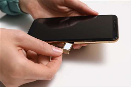 oltre 111 milioni di sim in italia: perché aumentano se siamo 59 milioni?